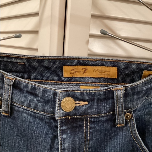 Seven7 Women's Flare Jeans in Washed Blue Final Price - Picture 4 of 14